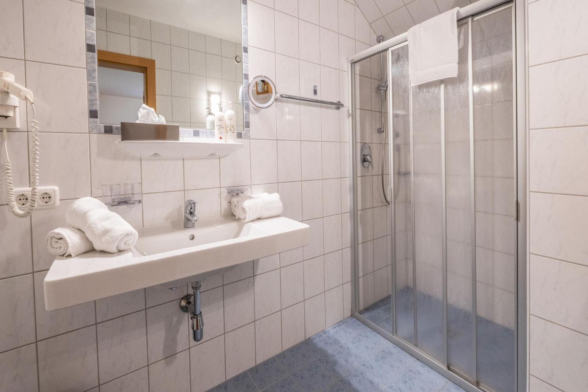 Haus Waldhof Hotel Ишгъл Екстериор снимка